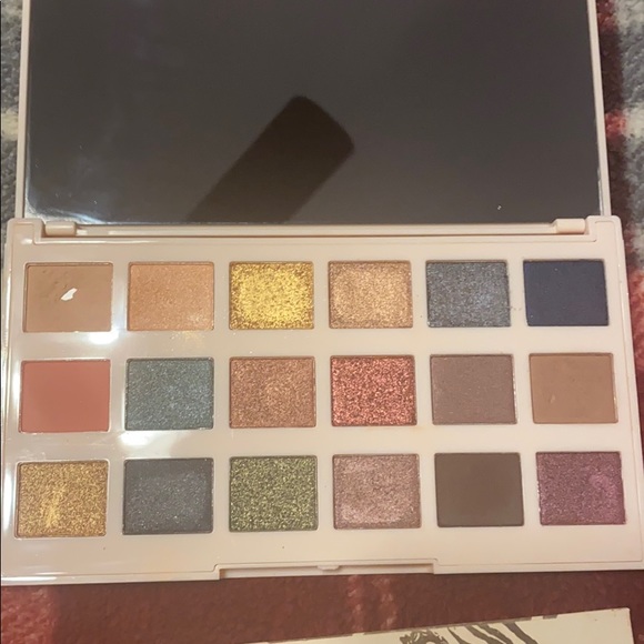 Eyeshadow Bundle - Picture 2 of 11
